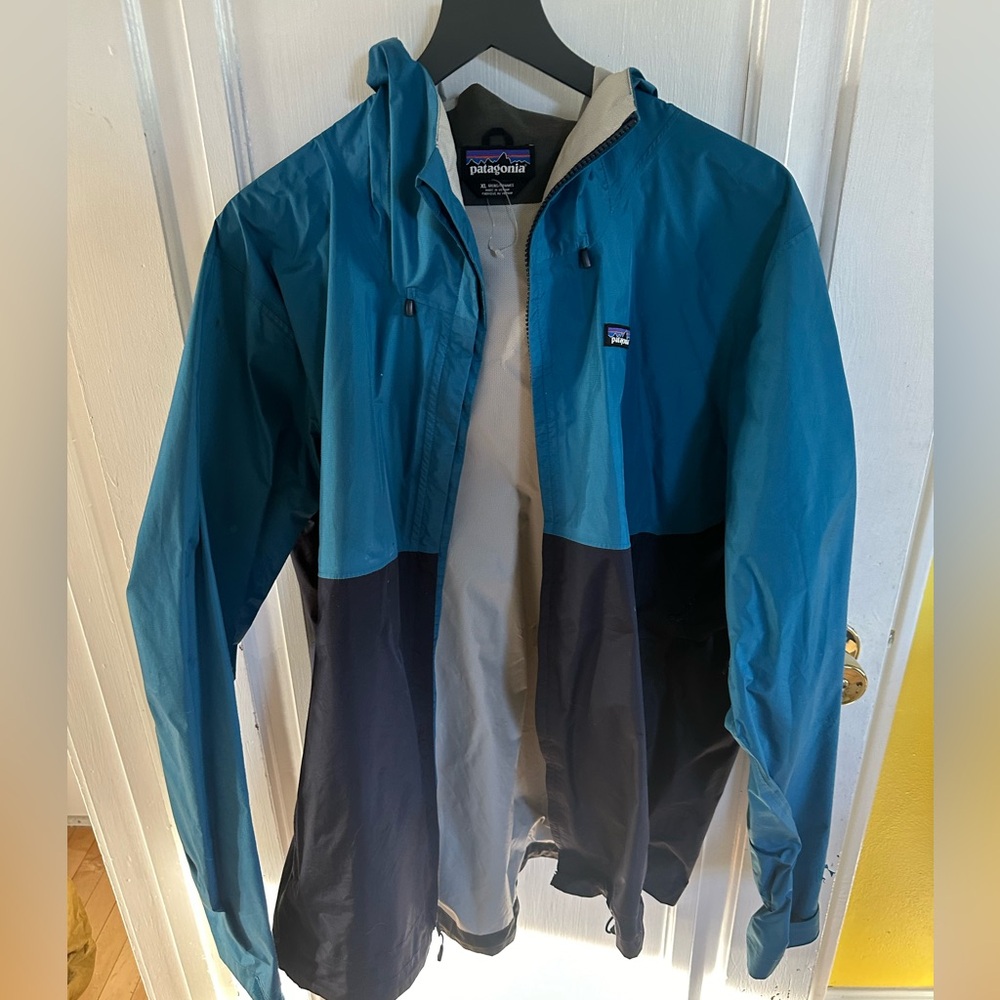 Patagonia XL Rain Jacket!